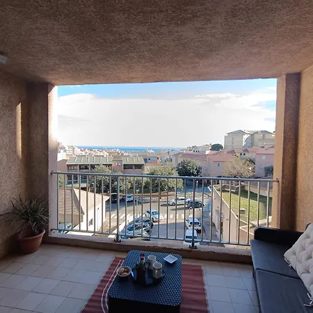 Le Contemporain Apartman *