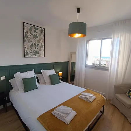 Le Contemporain * Bastia (Corsica)