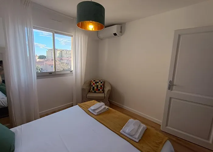 Le Contemporain Apartment